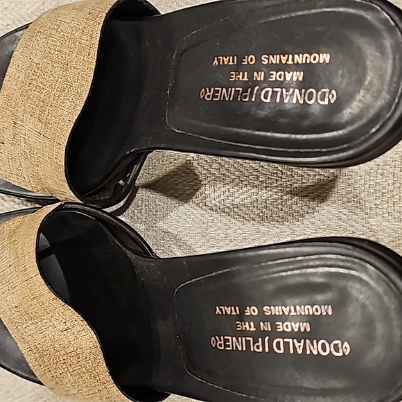 Donald JPliner Sandals - Picture 4 of 5